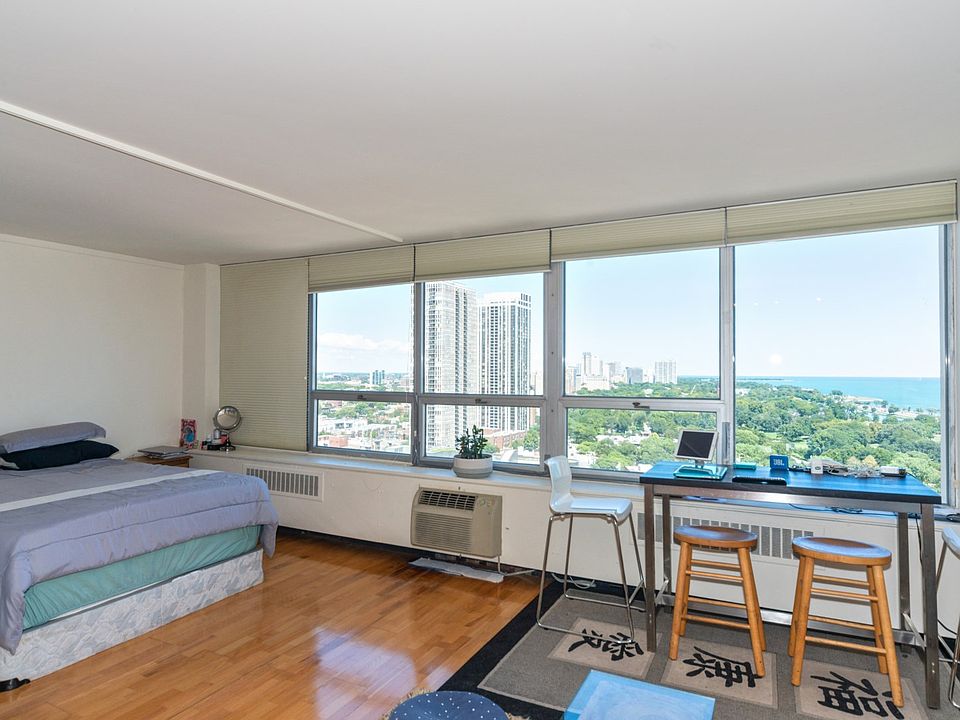 1st image of 70 W Burton Pl APT 2402