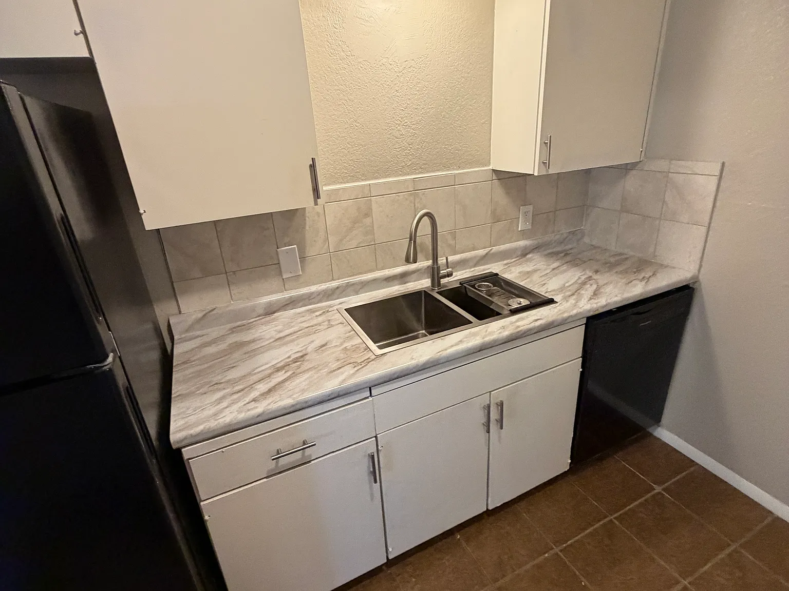 2 bed, 1126 sqft, $1,400 — Photo 4