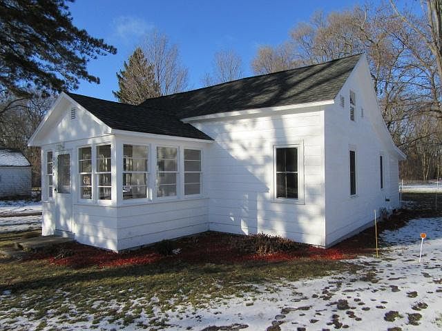 1st image of 2258 E Broadway Ave