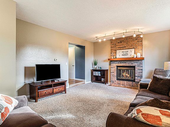 4th image of 1754 S Cambridge Pl