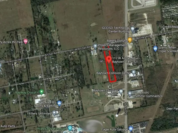117 W Archer Rd, Baytown, TX 77521