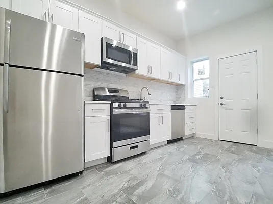 Rented by Next Door Realty NYC | media 1