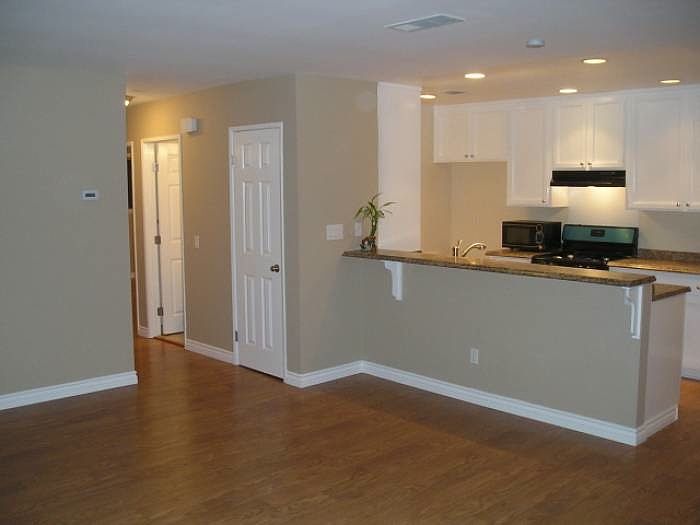 2nd image of 609 W Dunton Ave #14
