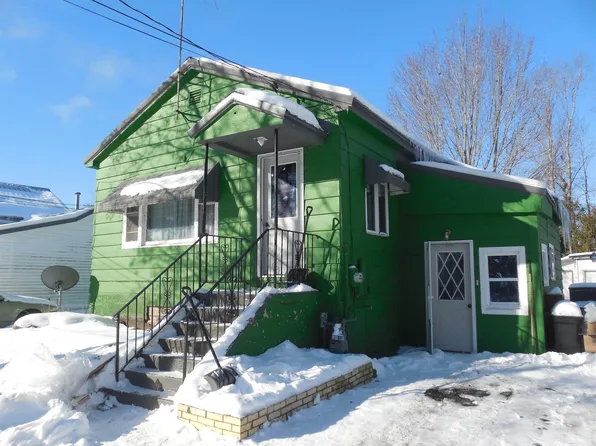 120 Messenger Ave, Oconto, WI 54153