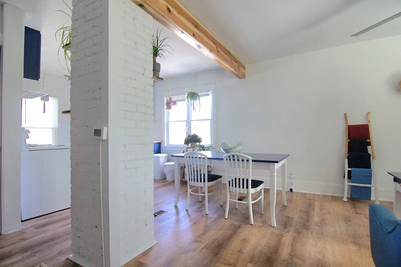 314 N Winton Rd — Photo 4