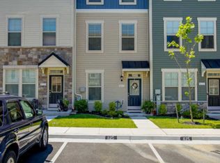 825 Jarrett Ln, Glen Burnie, MD 21060