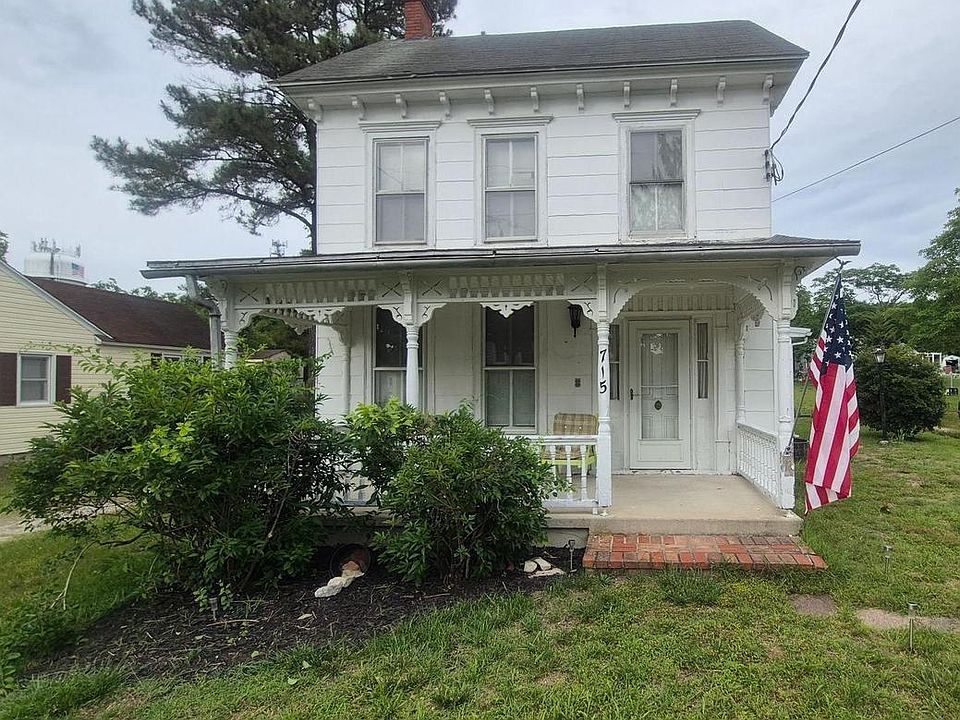 1st image of 715 Main St