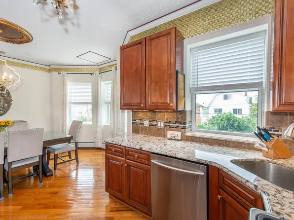 239 Desoto Place image 19 of 23