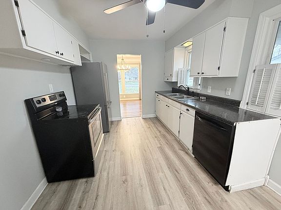 2nd image of 38568 Ninadell Ave