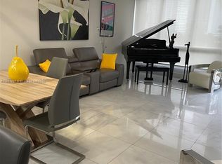 520 Brickell Key Dr APT A710, Miami, FL 33131
