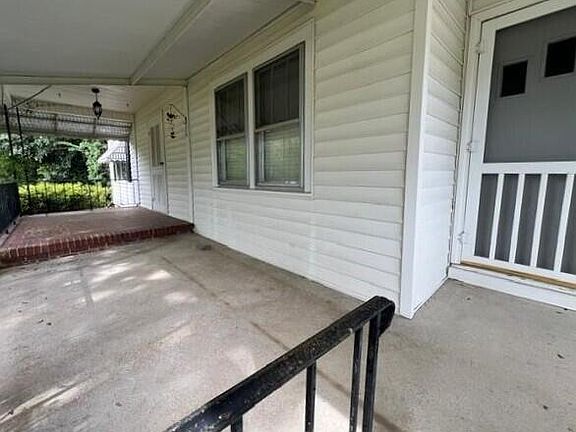 4th image of 8280 Marlboro Ave