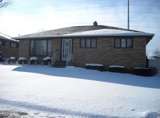 9539 Idlewood Dr, Brooklyn, OH