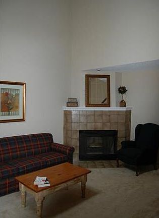 4th image of 10105 W 86th Ter
