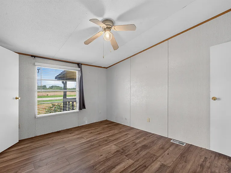 875 W Farm Road 71 — Photo 37