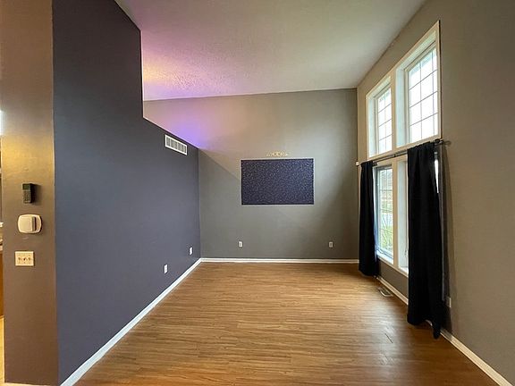 3rd image of 5643 E Grove Dr SE
