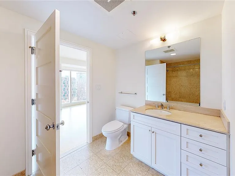 100 Exchange St #1405 — Photo 17