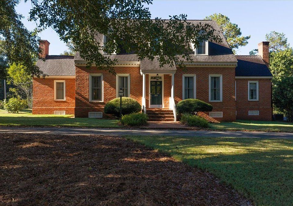 1st image of 229 Antler Dr