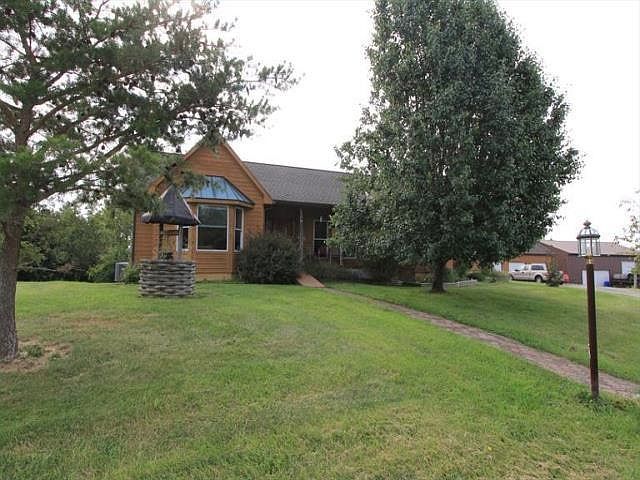 2nd image of 1038 Hill Top Ln