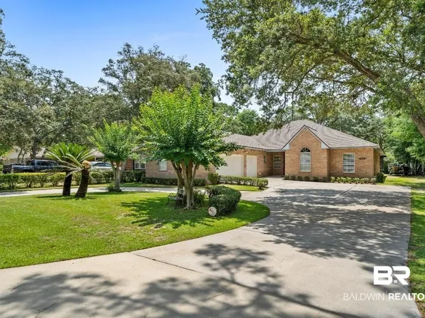 429 Hilltop Dr, Gulf Shores, AL 36542