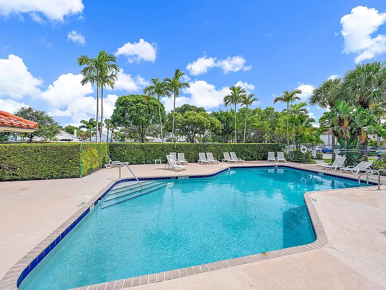 216 Cypress Point Dr — Photo 28