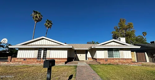 655 N Oracle Photo 1
