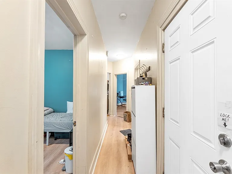 6 Wise St #1 — Photo 14