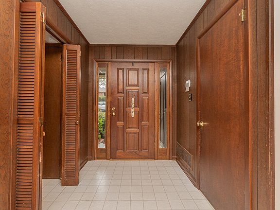 4th image of 217 Kalmia Forest Dr