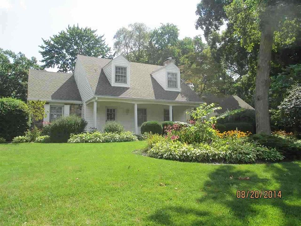 1st image of 54706 Windingbrook Dr