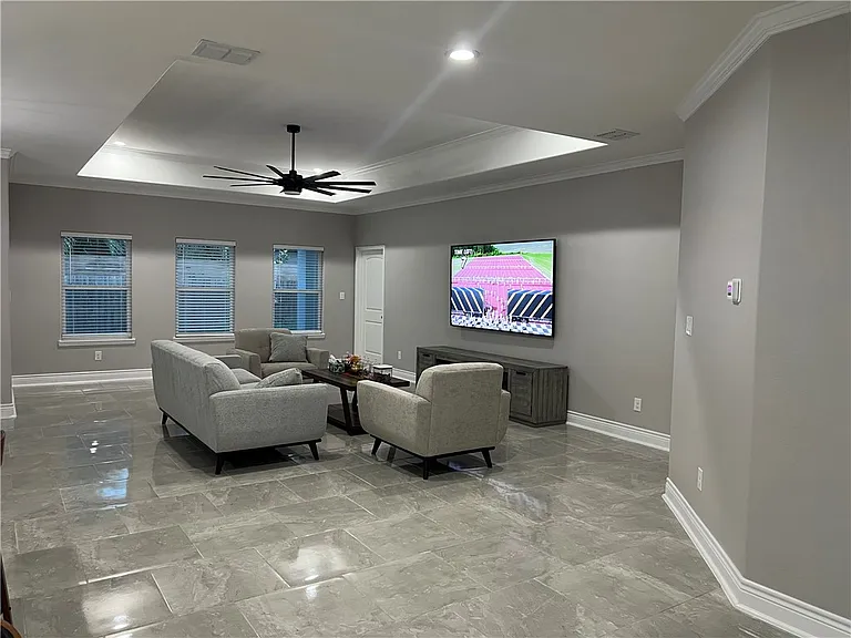 4006 Talbot Dr — Photo 17