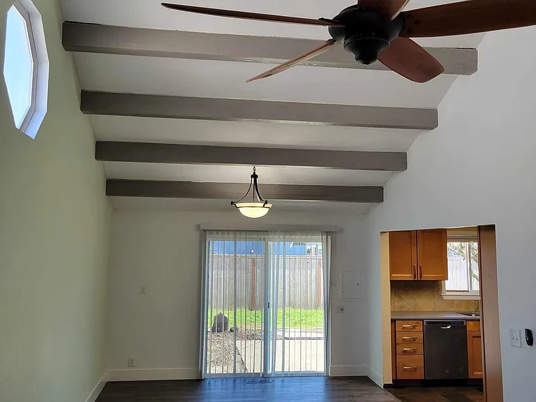 1611 S Verde St — Photo 9