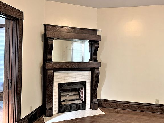 4th image of 403 5th St