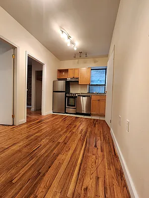 Rented by Crosstown Apartments NYC | media 3