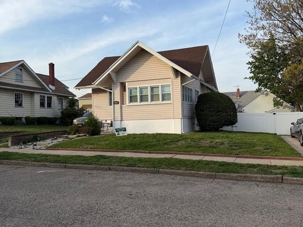 2222 Scovel Ave, Pennsauken, NJ 08110