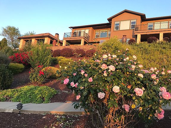 2nd image of 2982 Aberdeen Ln