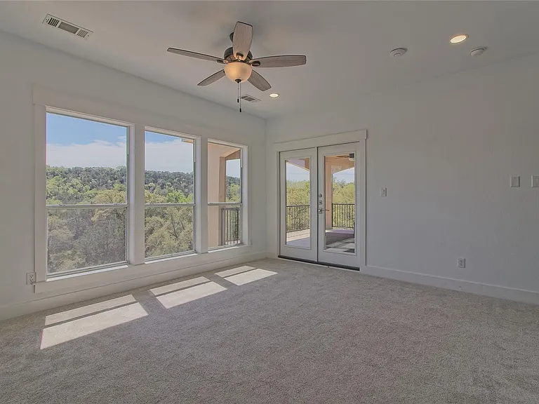 125 Waterford Ln — Photo 25