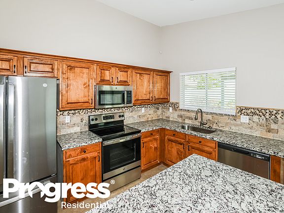 5th image of 3028 W Rose Garden Ln