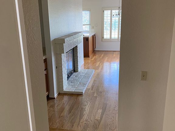 2nd image of 4080 Tynebourne Cir