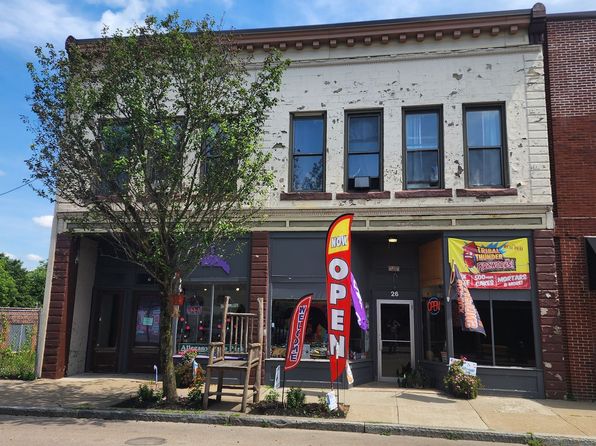 30 Main St #1