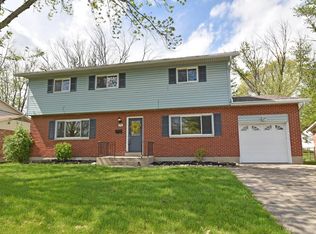 734 Danbury Rd, Cincinnati, OH 45240