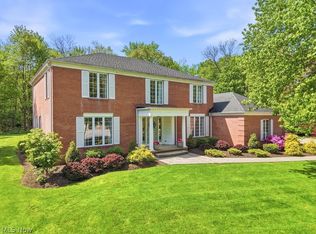 9026 Frost Ln, Brecksville, OH 44141