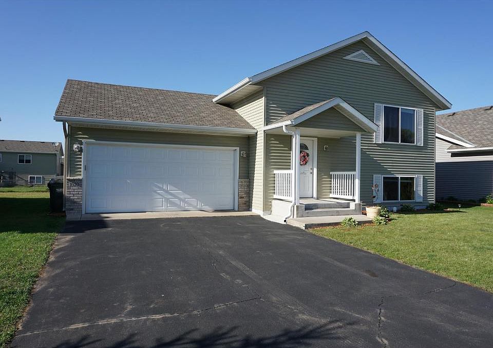 1st image of 1620 Forest Glen Cir