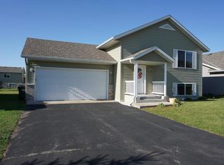 1620 Forest Glen Cir, Saint Cloud, MN 56301