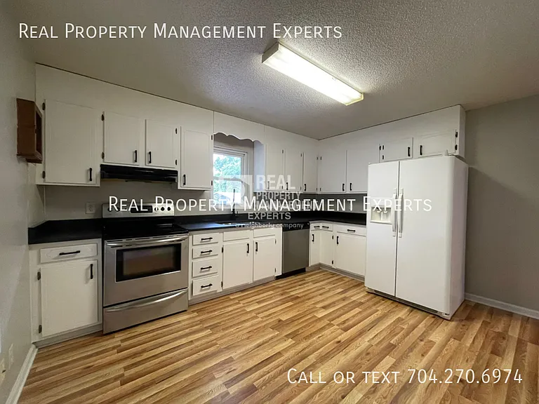 668 Brookwood St — Photo 5