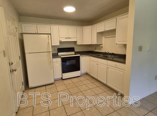 5917 W Plank Rd APT 2, Peoria, IL 61604