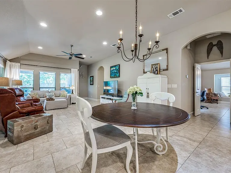 928 Lighthouse Ln — Photo 8