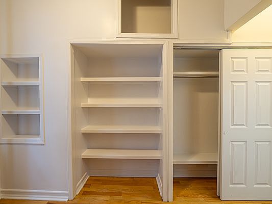5th image of 202 W 98th St APT 1d