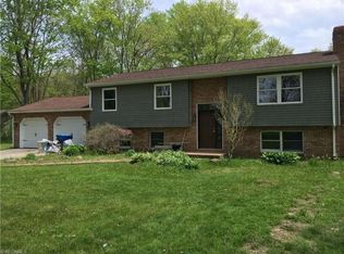 674 Bentz Rd, Leavittsburg, OH 44430