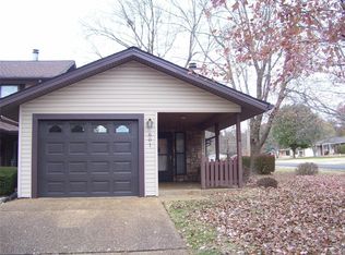 801 Westwood Rd, Maryville, IL 62062
