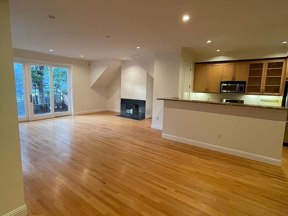 1st image of 2254 Bush St #1