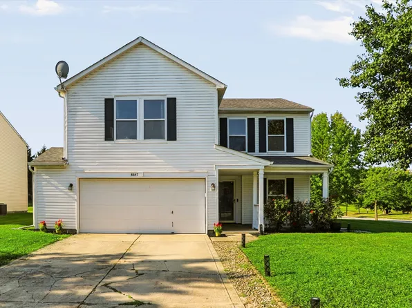 8647 Blooming Grove Dr, Camby, IN 46113